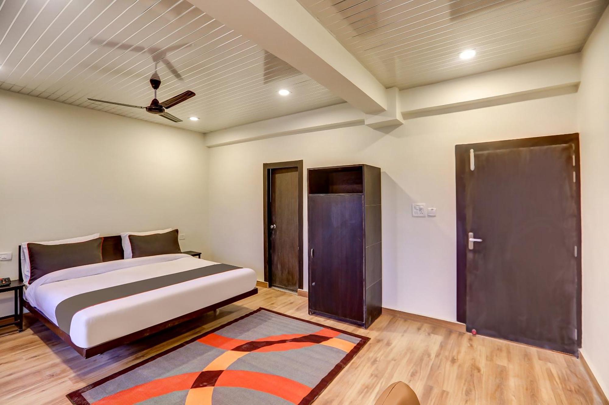 Collection O Sr Inn Awas Vikas Kanpur Luaran gambar