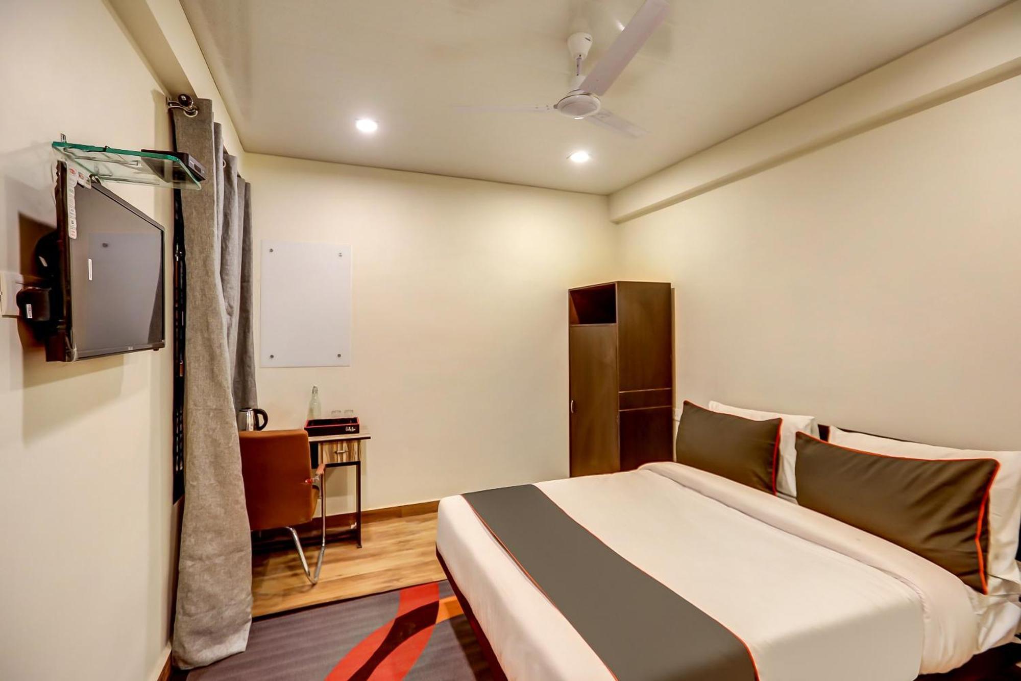 Collection O Sr Inn Awas Vikas Kanpur Luaran gambar